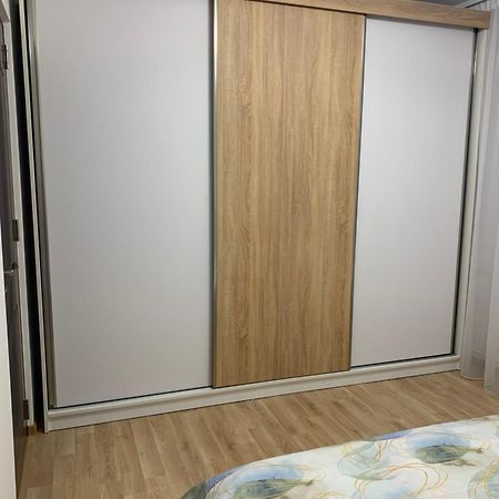 Apartament Central Рымнику-Вылча Экстерьер фото
