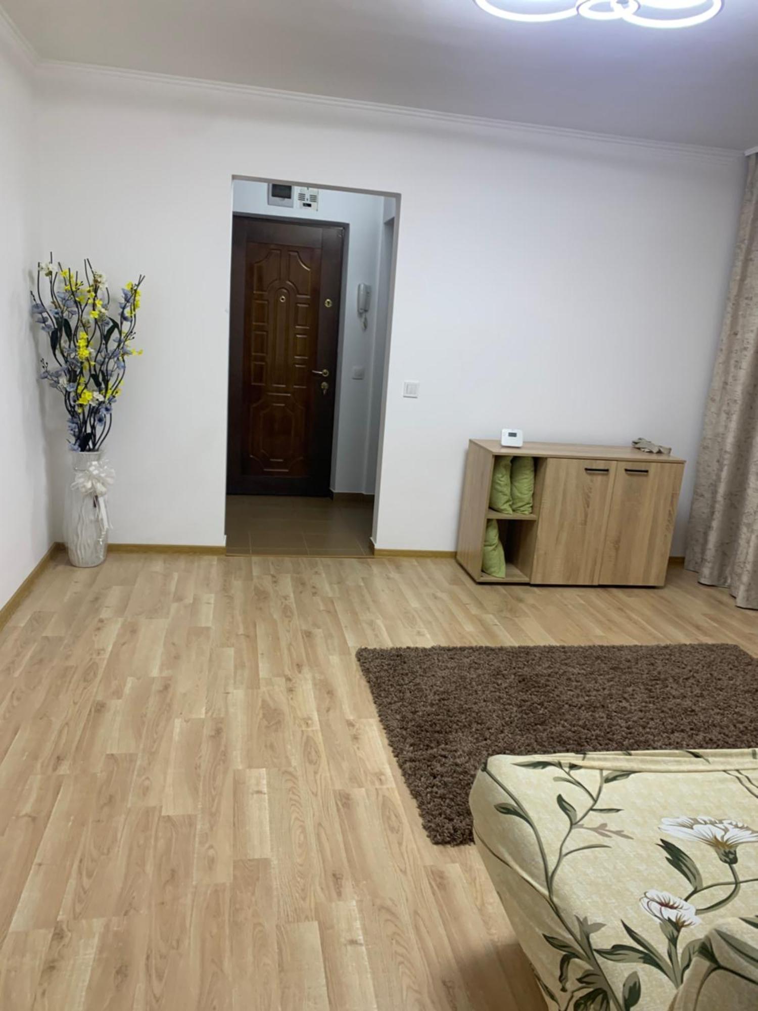 Apartament Central Рымнику-Вылча Экстерьер фото